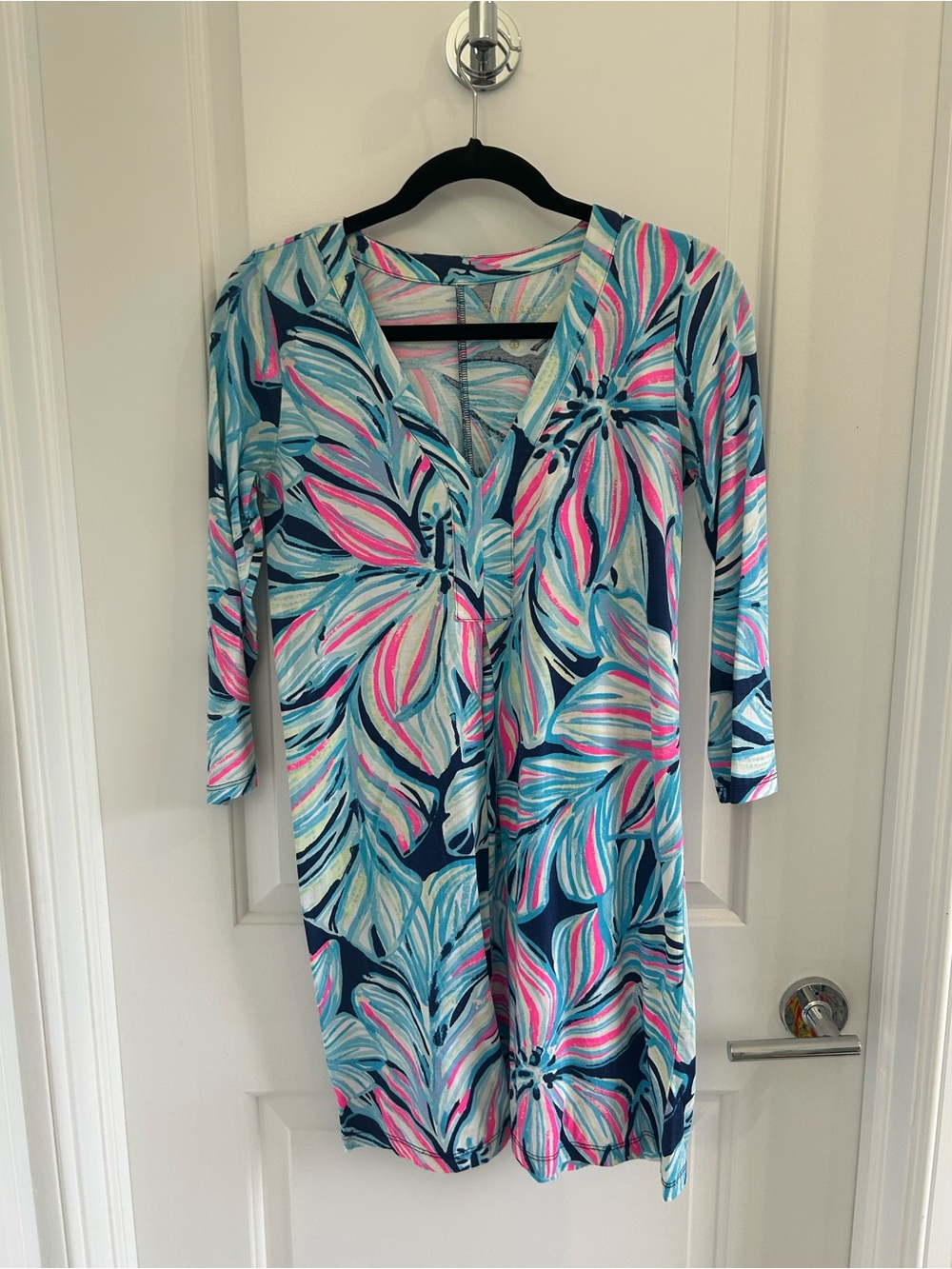 Lilly Pulitzer Blue Pink Multicolor Floral V-Neck Dress